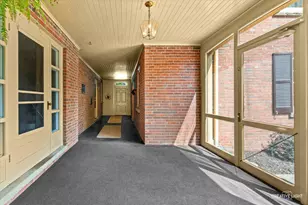 1434 W Downer Pl, Aurora, IL 60506 - Photo 4