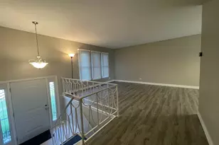 337 Merlin Ct, Bolingbrook, IL 60440 - Photo 2