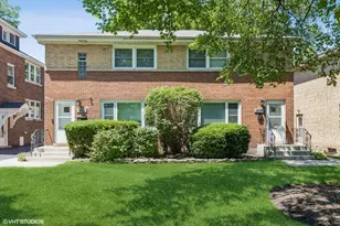 1011 W Hillgrove Ave, La Grange, IL 60525 - Photo 1