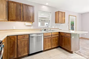 419 Wimbleton Trail, McHenry, IL 60050 - Photo 10