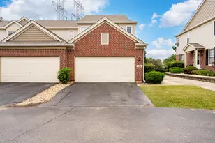 134 Neutrenton Ave, Elgin, IL 60120 - Photo 2