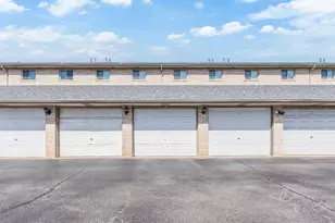8805 S 79th Ave, Hickory Hills, IL 60457 - Photo 22