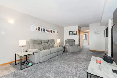 8805 S 79th Avenue #11, Hickory Hills, IL 60457 - Photo 6