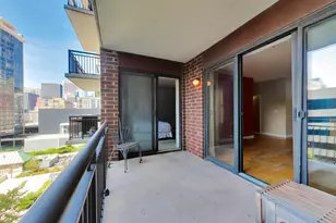 41 E 8th St, Chicago, IL 60605 - Photo 16