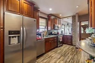 2705 N Oak Park Ave, Chicago, IL 60707 - Photo 2