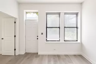 4832 N Winthrop Ave, Chicago, IL 60640 - Photo 4