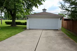 16421 Evans Ave, South Holland, IL 60473 - Photo 18