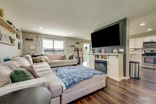 1004 Tuscany Trail, Hampshire, IL 60140 - Photo 4