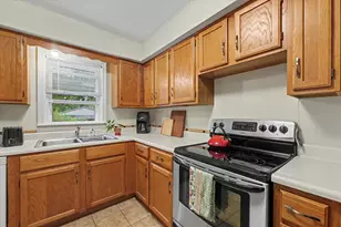 815 Balboa Rd, Champaign, IL 61820 - Photo 12