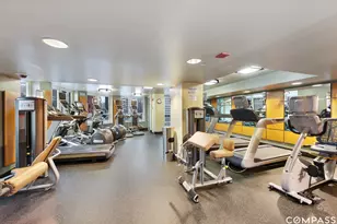345 N LaSalle St, Chicago, IL 60654 - Photo 20