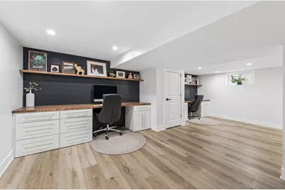 2551 W Balmoral Avenue, Chicago, IL 60625 - Photo 20