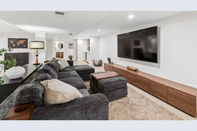 2551 W Balmoral Avenue, Chicago, IL 60625 - Photo 22