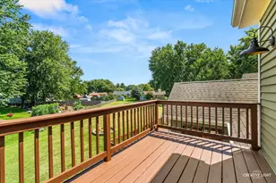 519 Hickory Cir, Lake Holiday, IL 60552 - Photo 16