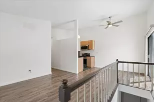 415 Tyler Ct, Vernon Hills, IL 60061 - Photo 8