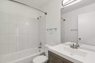 415 Tyler Ct, Vernon Hills, IL 60061 - Photo 12