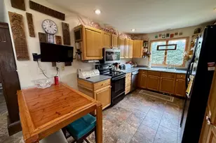 15555 McGirr Rd, Hinckley, IL 60520 - Photo 12