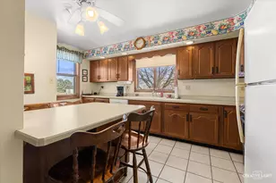 15555 McGirr Rd, Hinckley, IL 60520 - Photo 40