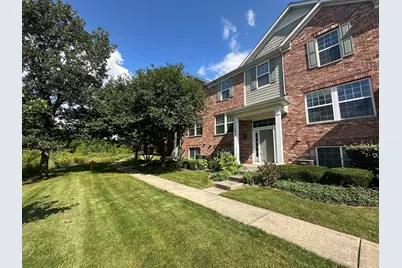 2482 Anna Way, Elgin, IL 60124 - Photo 2