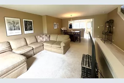 2482 Anna Way, Elgin, IL 60124 - Photo 6