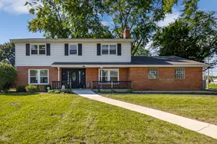 1914 West Acres Rd, Joliet, IL 60435 - Photo 2