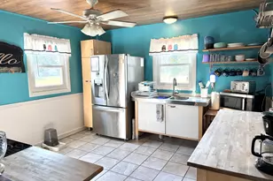 2725 2nd St, Peru, IL 61354 - Photo 10