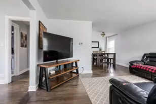 389 S West Ave, Elmhurst, IL 60126 - Photo 4