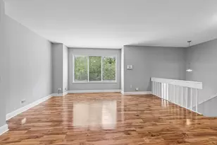441 Park Ridge Ln, Aurora, IL 60504 - Photo 2