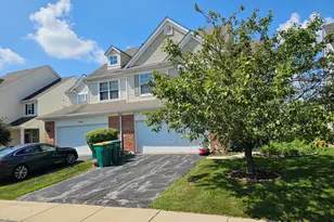 956 Bluebell Cir, Joliet, IL 60431 - Photo 2