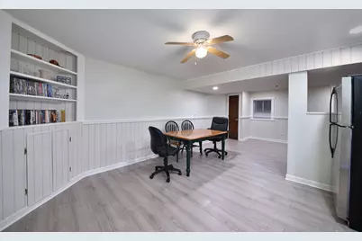 229 N Whispering Hills Drive, Naperville, IL 60540 - Photo 22