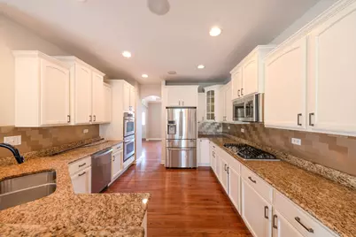781 Richwood Avenue, Elgin, IL 60124 - Photo 8