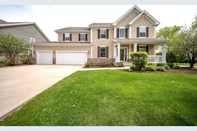 781 Richwood Avenue, Elgin, IL 60124 - Photo 2