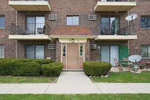 940 N Rohlwing Rd, Addison, IL 60101 - Photo 2