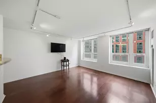 345 N LaSalle St, Chicago, IL 60654 - Photo 6