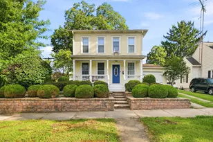 422 W Jefferson St, Morris, IL 60450 - Photo 2