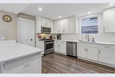 743 S Lombard Avenue, Oak Park, IL 60304 - Photo 6