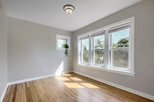 4456 N Kenneth Ave, Chicago, IL 60630 - Photo 10