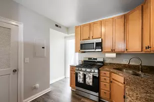 4456 N Kenneth Ave, Chicago, IL 60630 - Photo 6