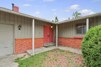 1913 Moraine Drive, Champaign, IL 61822 - Photo 6