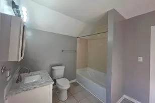 205 S Park Ave, Waukegan, IL 60085 - Photo 12