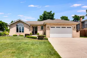8636 W 98th Pl, Palos Hills, IL 60465 - Photo 2