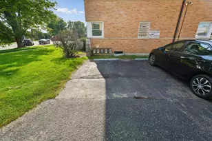 10350 Canterbury St, Westchester, IL 60154 - Photo 16