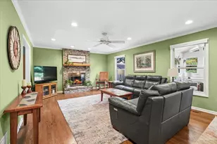 6079 Indian Trail Rd, Gurnee, IL 60031 - Photo 10