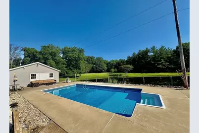 1335 Schwartz Road, Centralia, IL 62801 - Photo 8