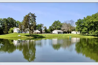 1335 Schwartz Road, Centralia, IL 62801 - Photo 6