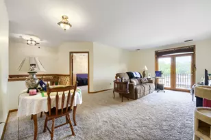 11035 Deblin Ln, Oak Lawn, IL 60453 - Photo 6