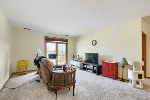 11035 Deblin Ln, Oak Lawn, IL 60453 - Photo 4