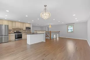 112 Lilac Ln, Buffalo Grove, IL 60089 - Photo 12