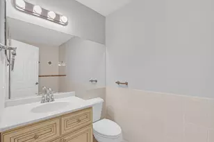 112 Lilac Ln, Buffalo Grove, IL 60089 - Photo 18