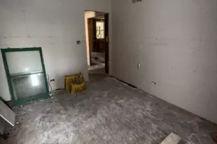 7521 S Winchester Ave, Chicago, IL 60620 - Photo 10