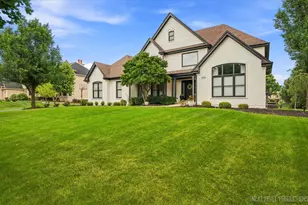4070 Meadow View Dr, Saint Charles, IL 60175 - Photo 2